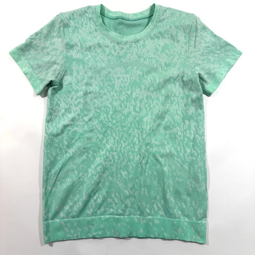 Lululemon Swiftly Relaxed Fit Short Sleeve Tee Shirt Covered Camo Wild Mint